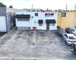 1680 W 33rd Pl, Hialeah FL - Services immobiliers commerciaux