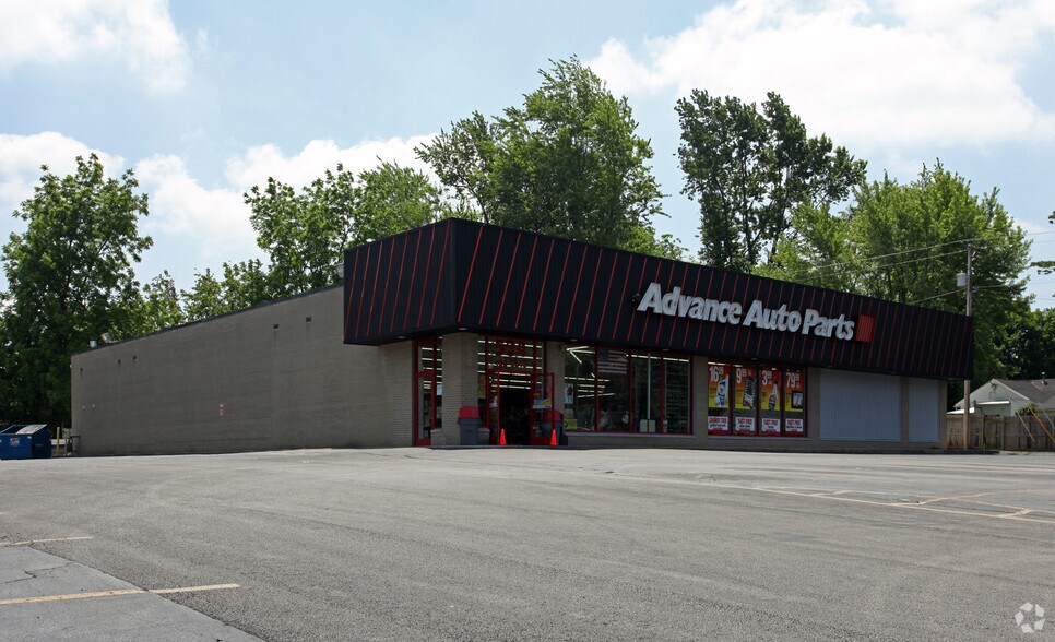 534 N Countyline St, Fostoria, OH for sale - Building Photo - Image 2 of 4