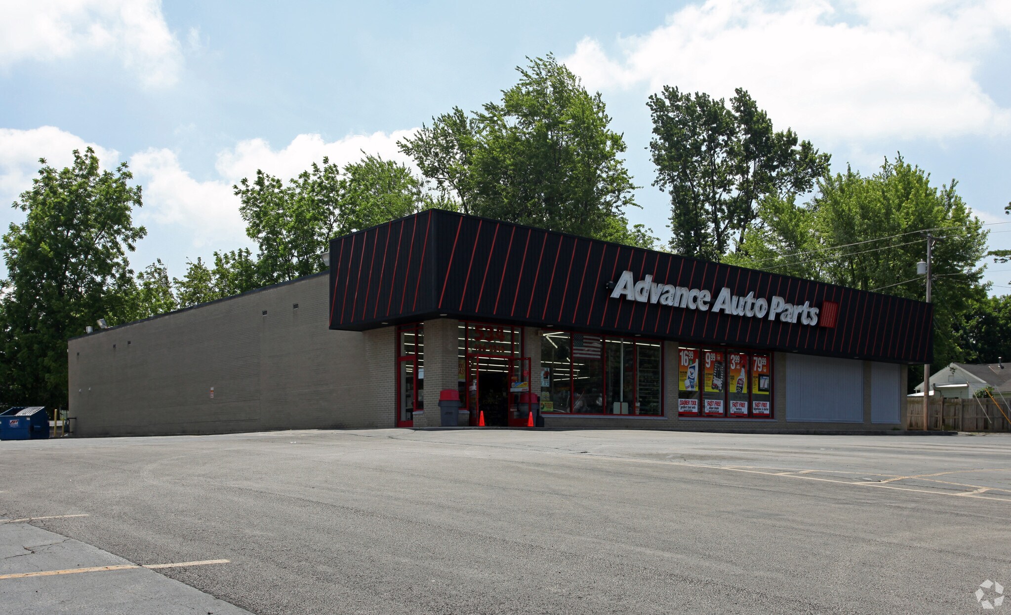 534 N Countyline St, Fostoria, OH for sale Primary Photo- Image 1 of 4