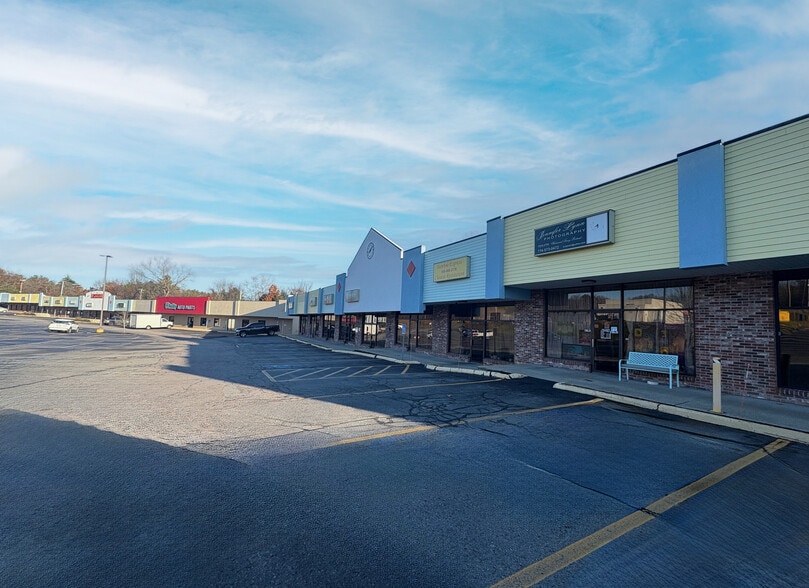 15 N Main St, Bellingham, MA for sale - Primary Photo - Image 1 of 2