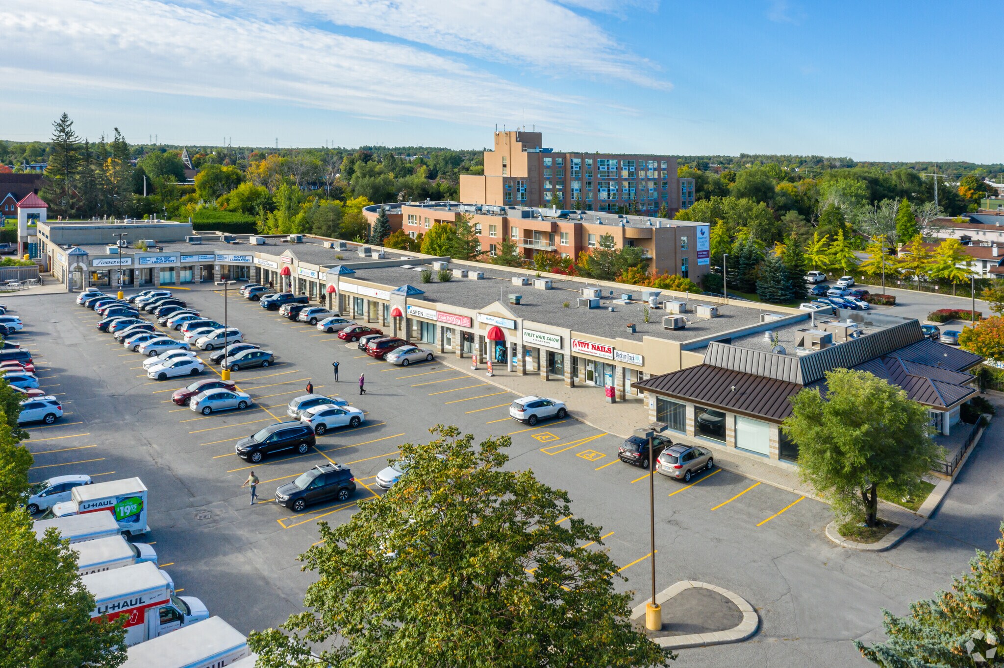 2006 Robertson Rd, Ottawa, ON for sale Primary Photo- Image 1 of 1