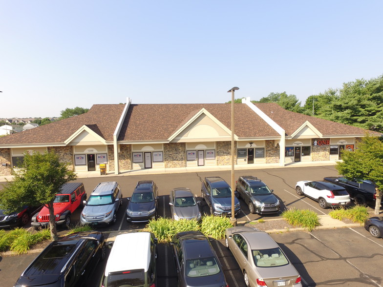 1386-1388 W Street Rd, Warminster, PA for lease - Building Photo - Image 3 of 4