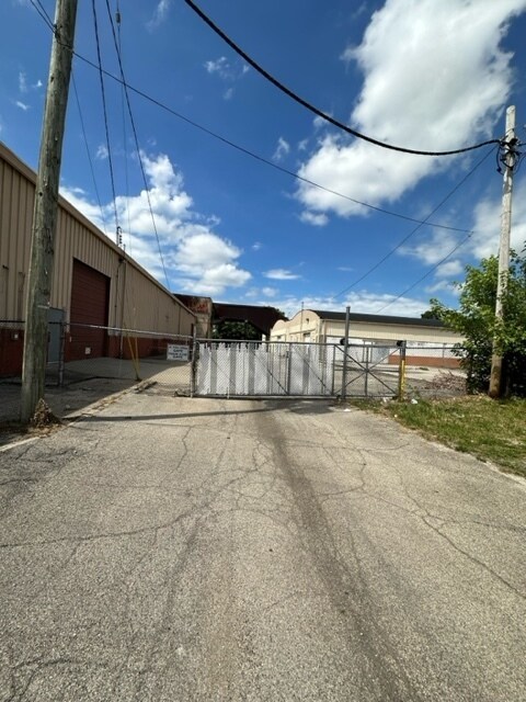 Plus de détails pour 908 S Mound St, Muncie, IN - Industriel à louer