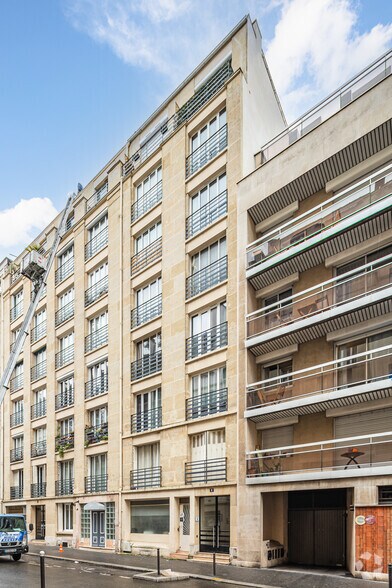 6-6 Bis Rue Emile Allez, Paris for sale - Primary Photo - Image 1 of 1