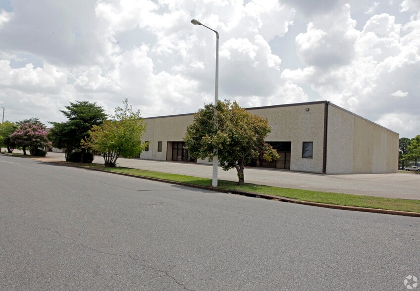 1507-1549 Two Pl, Memphis, TN à louer - Photo du bâtiment - Image 3 de 3