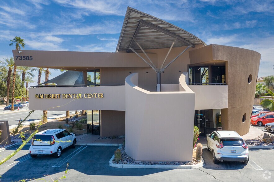 73585 Fred Waring Dr, Palm Desert, CA à louer - Photo du bâtiment - Image 2 de 13