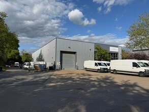 Flanders Rd, Southampton for lease Building Photo- Image 1 of 4