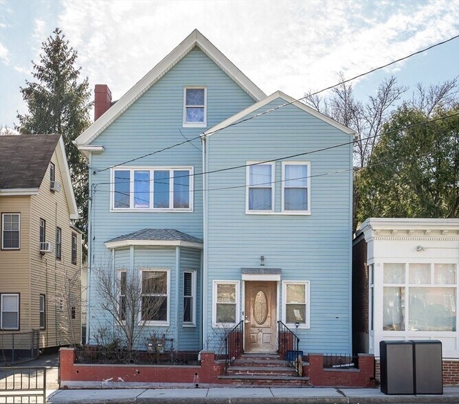 34 Summer St, Somerville, MA à vendre - Photo principale - Image 1 de 2