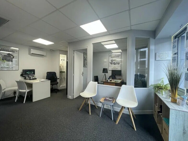 Commerce de détail dans Carquefou à louer - Photo intérieure - Image 2 de 4