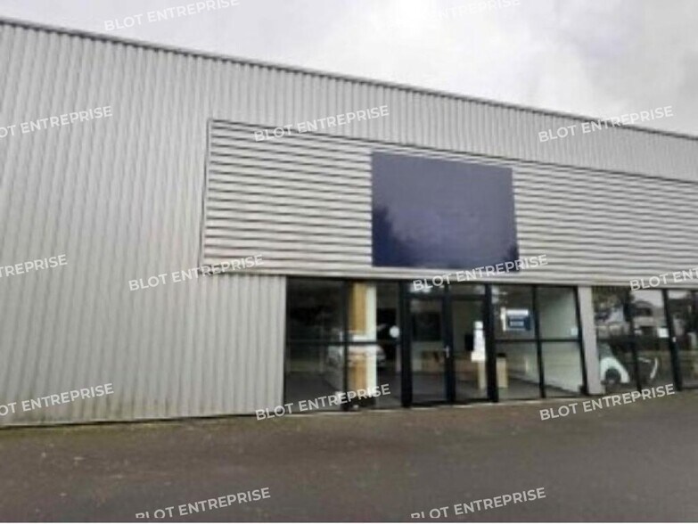 Flex in Thorigné-Fouillard for lease - Building Photo - Image 1 of 4