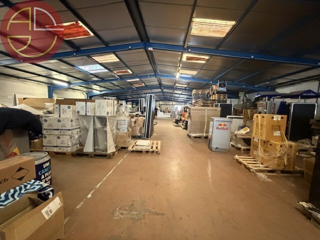 Industriel dans Fenouillet à louer - Photo du bâtiment - Image 2 de 7