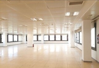 Calle de Orense, 70, Madrid, Madrid for lease Interior Photo- Image 1 of 5