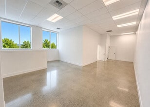 720 Market St, Kirkland, WA for lease Interior Photo- Image 1 of 5
