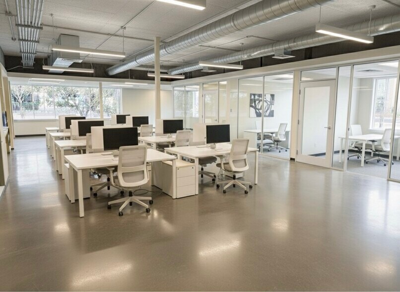 2083 Old Middlefield Way, Mountain View, CA à vendre - Photo du bâtiment - Image 2 de 13