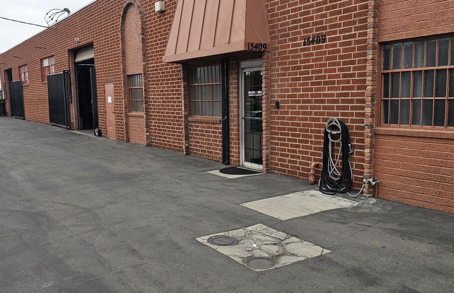 15409 S Broadway, Gardena, CA à louer - Photo du bâtiment - Image 2 de 14