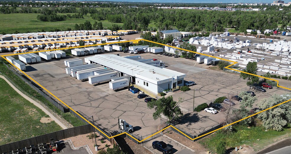 16300 E Smith Rd, Aurora, CO à louer - Photo du bâtiment - Image 2 de 3