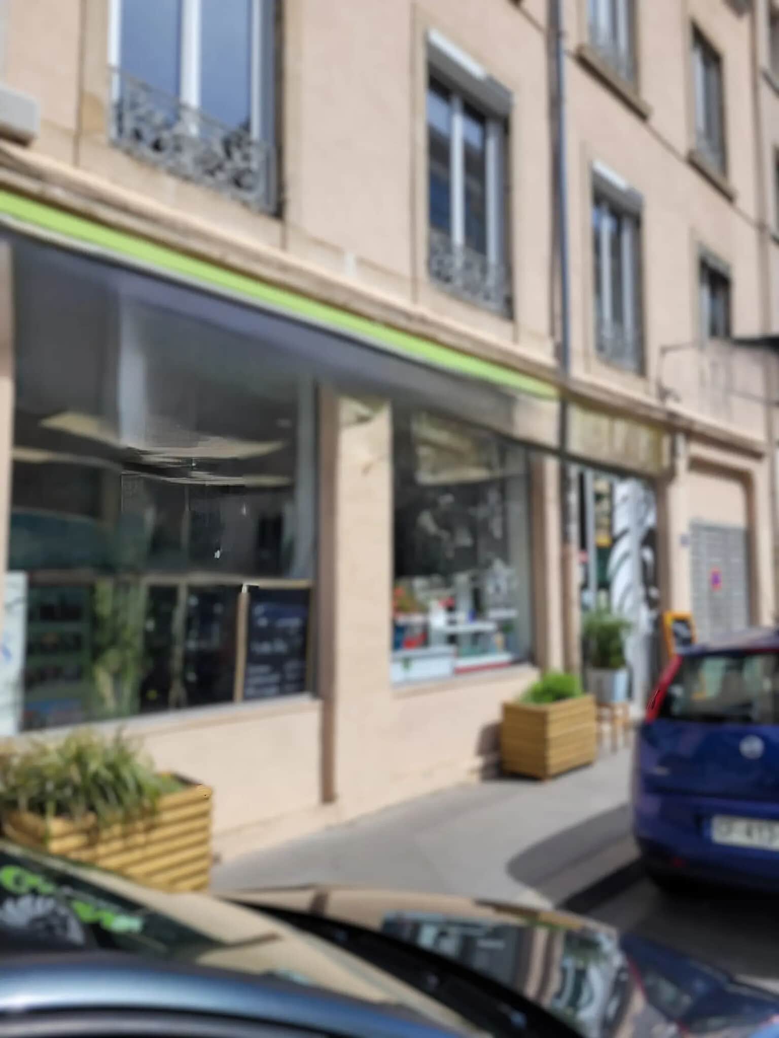 Retail in Lyon for lease Building Photo- Image 1 of 5