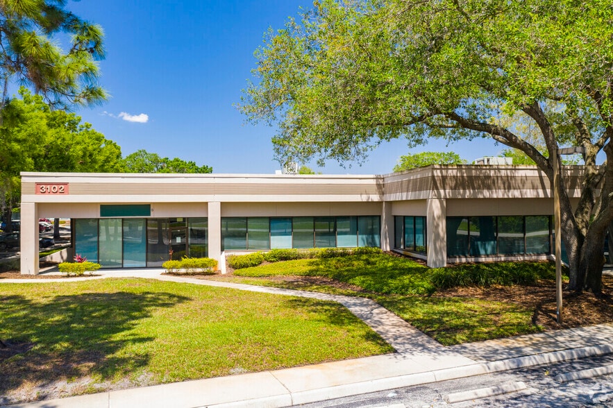 3102 Cherry Palm Dr, Tampa, FL à louer - Photo du bâtiment - Image 3 de 17