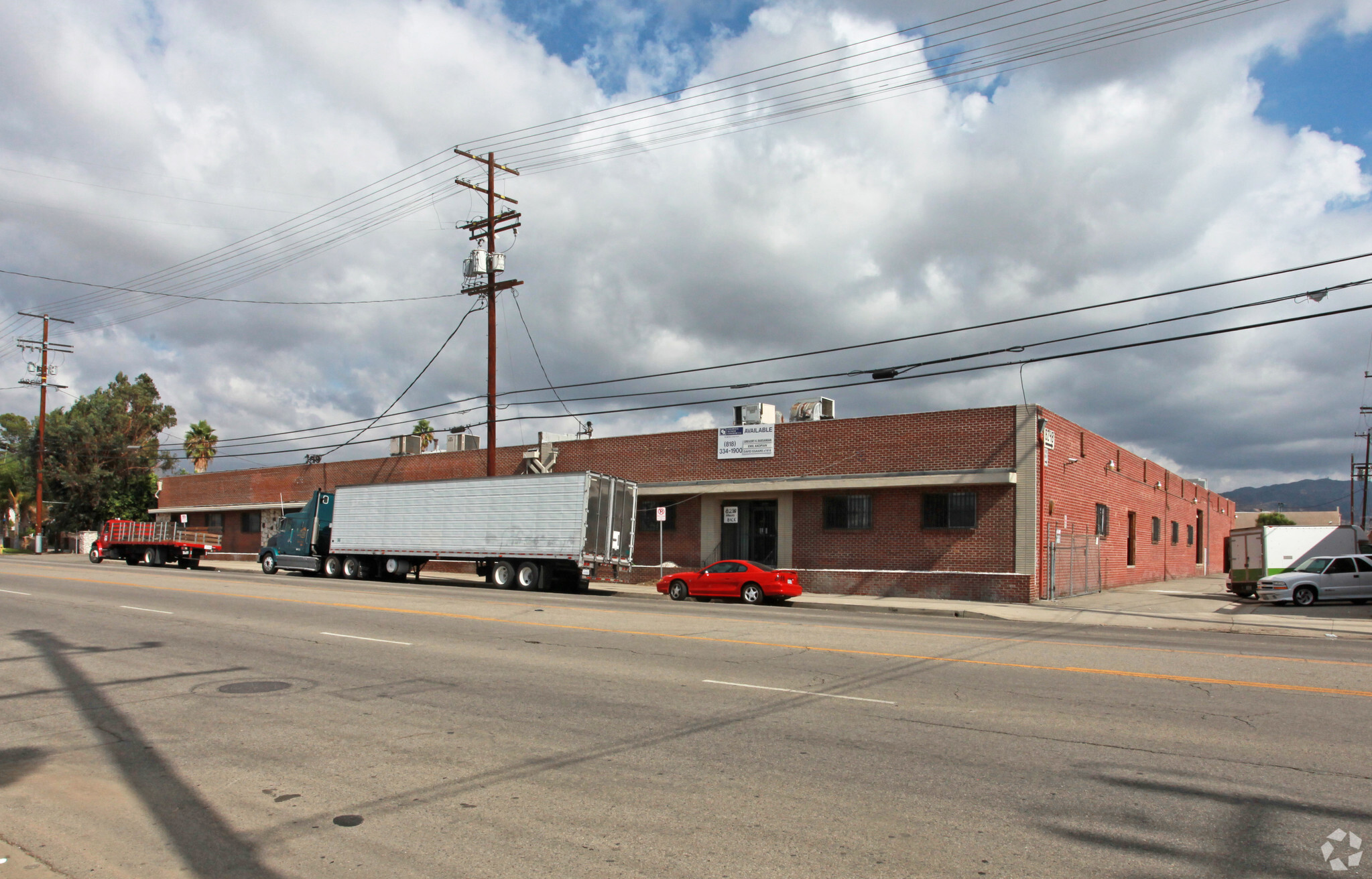 8236-8238 Lankershim Blvd, North Hollywood, CA à louer Photo principale- Image 1 de 13