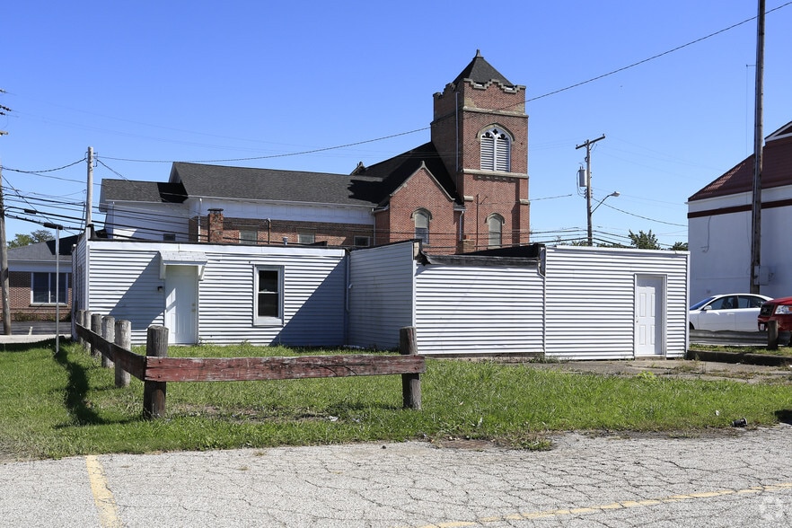 29 Wall St, Jefferson, OH for sale - Building Photo - Image 3 of 4