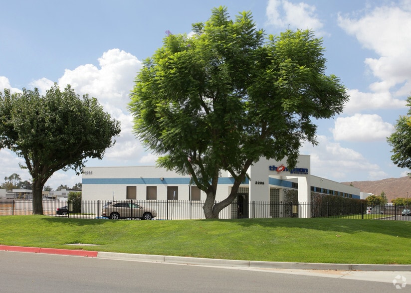 2205 Fleetwood Dr, Jurupa Valley, CA for sale - Building Photo - Image 3 of 6