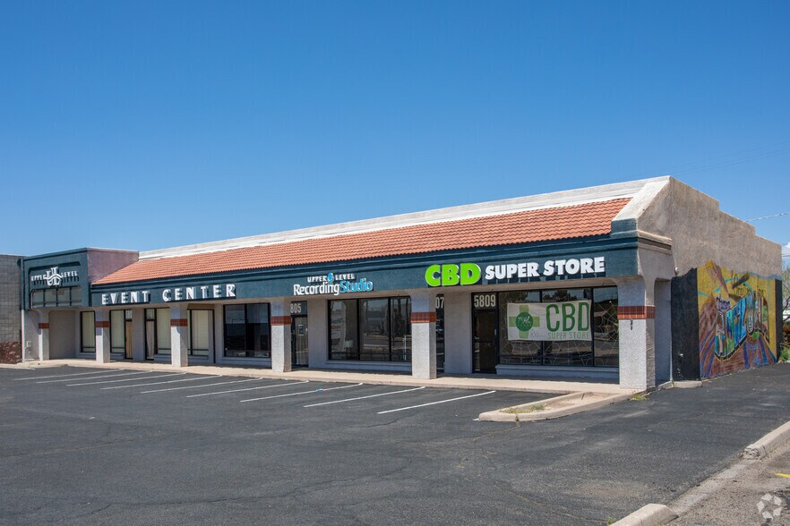 5801-5809 E 22nd St, Tucson, AZ à louer - Photo du bâtiment - Image 3 de 6