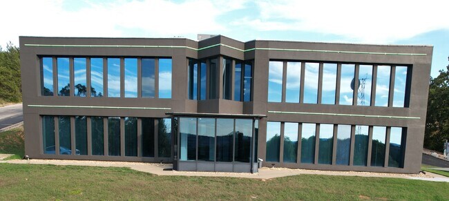 Plus de détails pour 101 State Dr, Hollister, MO - Bureau à louer