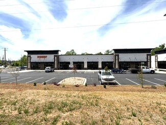 Plus de détails pour 5696 W Gate City Blvd, Greensboro, NC - Commerce de détail à louer