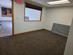 1130 Sextonville Rd, Richland Center, WI for lease Interior Photo- Image 1 of 3