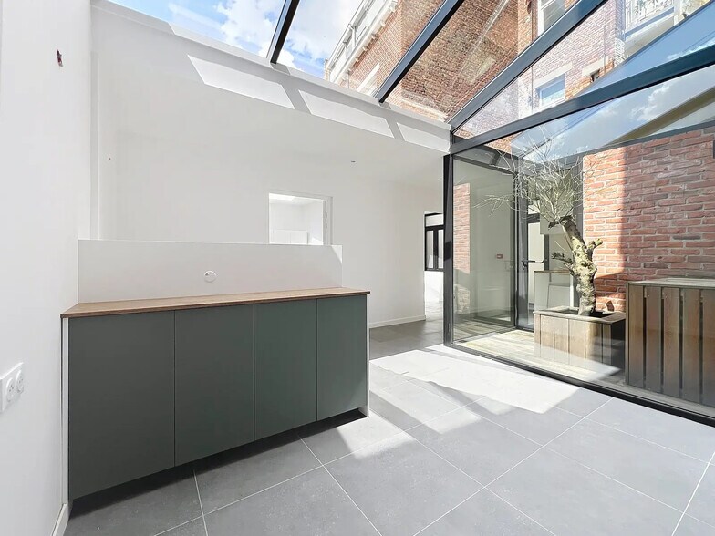 Bureau dans La Madeleine à louer - Photo intérieure - Image 1 de 9