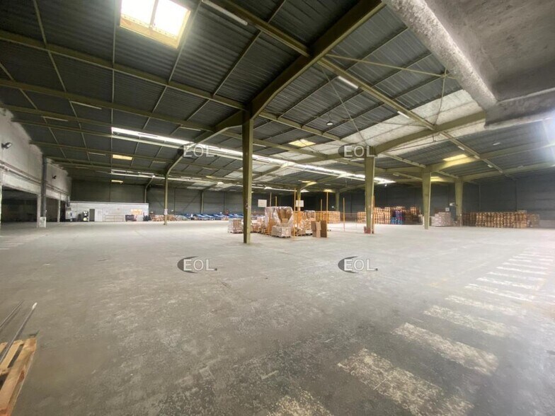 Industrial in Chennevières-sur-Marne for lease - Building Photo - Image 2 of 10