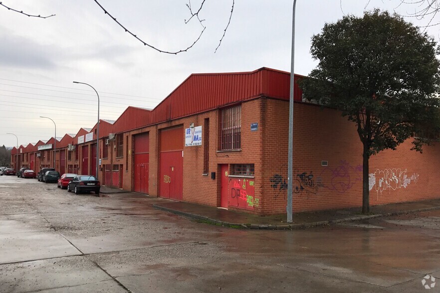 Calle Grecia, 28, Alcalá De Henares, Madrid à louer - Photo du bâtiment - Image 2 de 12