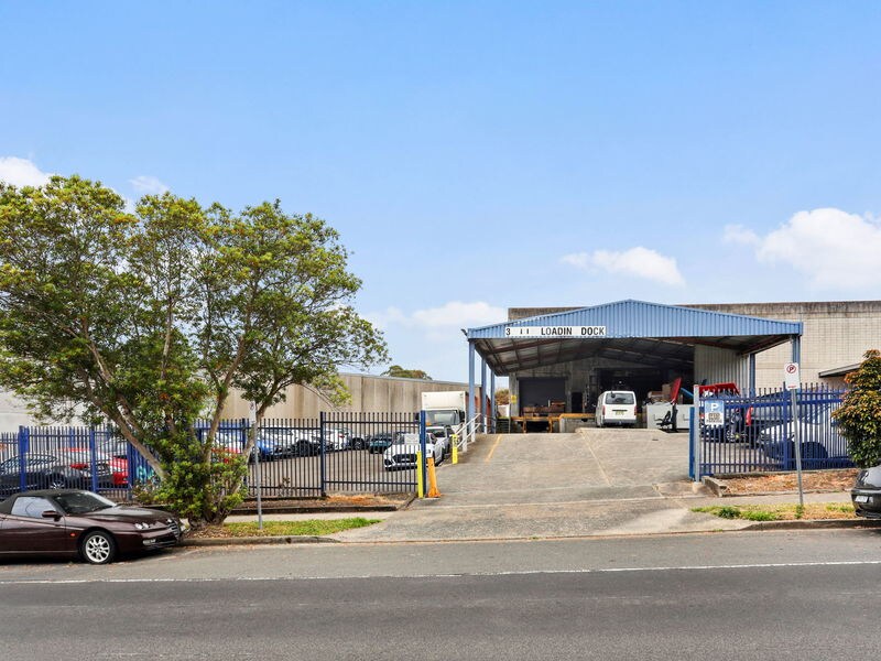 48-50 Moore St, Leichhardt for sale Primary Photo- Image 1 of 2