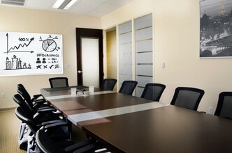 15800-15880 Pines Blvd, Pembroke Pines, FL à louer Photo intérieure- Image 2 de 6