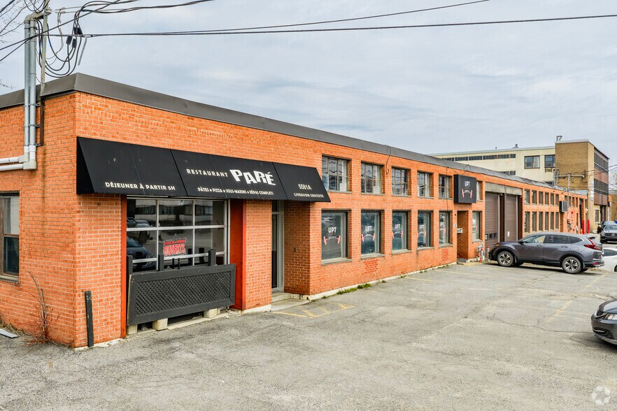 5579-5581 Rue Paré, Mt Royal, QC à louer - Photo du bâtiment - Image 3 de 3