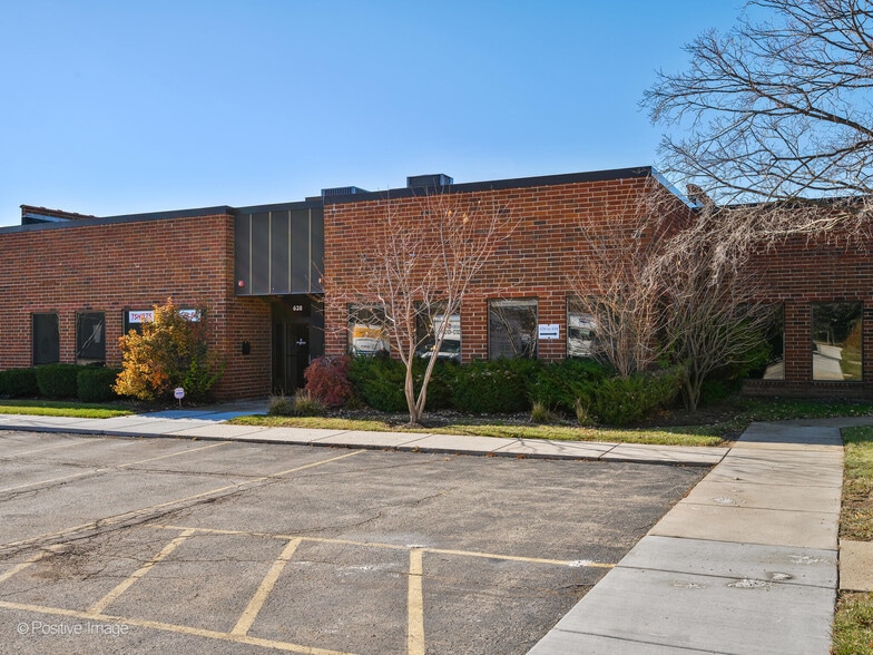 610-642 Anthony Trl, Northbrook, IL for sale - Building Photo - Image 3 of 29