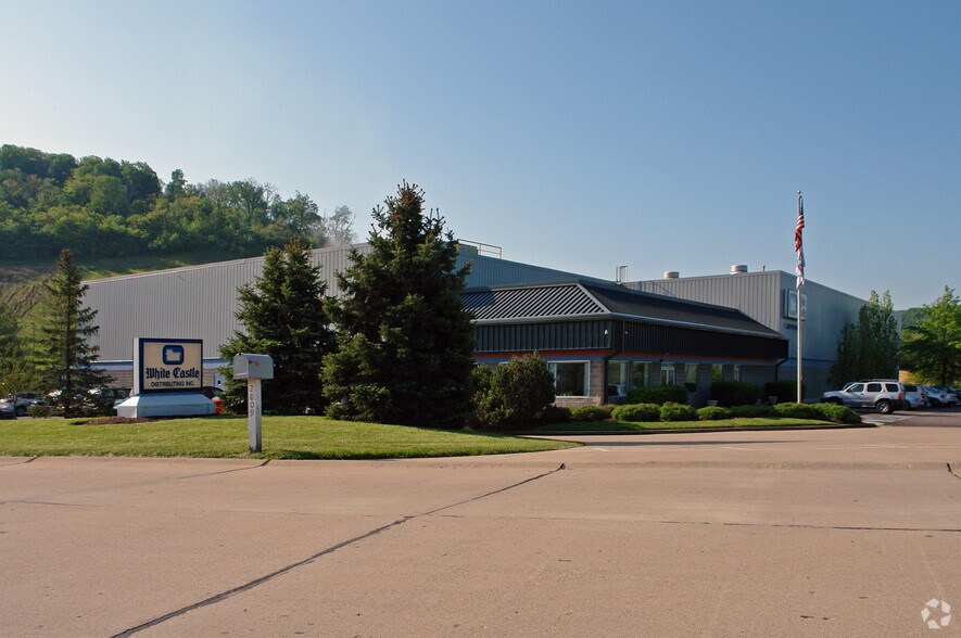 2009 Rolling Hills Dr, Fort Mitchell, KY à vendre - Photo du bâtiment - Image 1 de 2