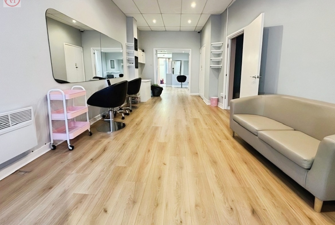 College St, Burnham On Sea for lease Interior Photo- Image 1 of 4