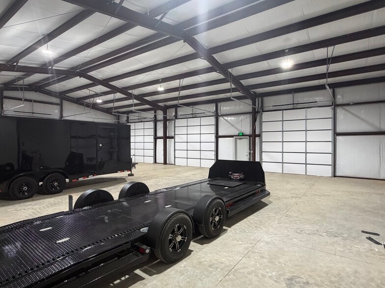 6870 Rendon Bloodworth, Fort Worth, TX for sale - Building Photo - Image 2 of 8