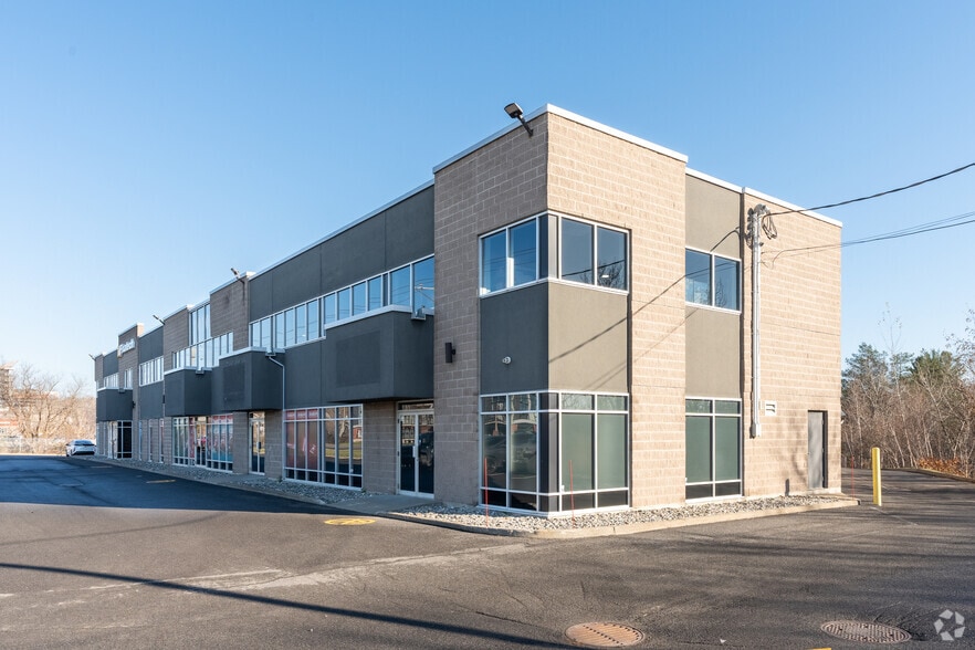 1010 Rte Des Rivières, Lévis, QC for sale - Primary Photo - Image 1 of 4