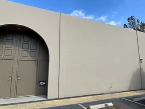 1320 N Miller St, Anaheim, CA for lease Interior Photo- Image 1 of 3