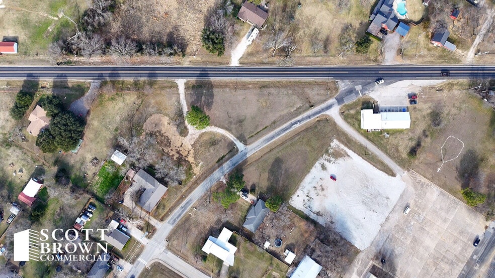 929 N Washington St, Pilot Point, TX for sale - Building Photo - Image 3 of 4