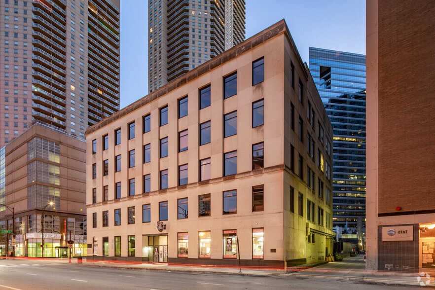 515 N Dearborn St, Chicago, IL for lease - Building Photo - Image 2 of 4