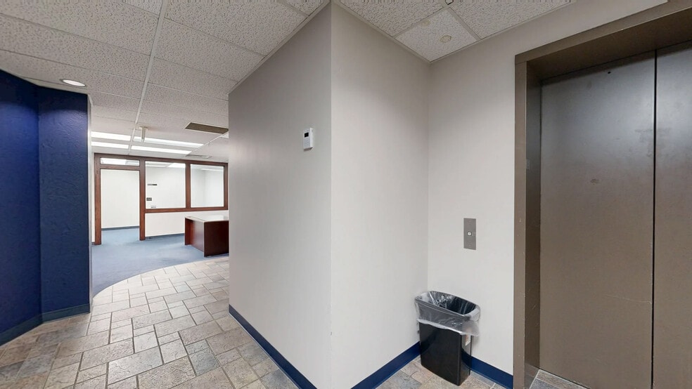 6000 S Western Ave, Oklahoma City, OK à louer - Numérisation 3D de Matterport - Image 2 de 21