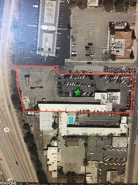 911 Oak St, Bakersfield, CA à louer - Aérien - Image 2 de 7