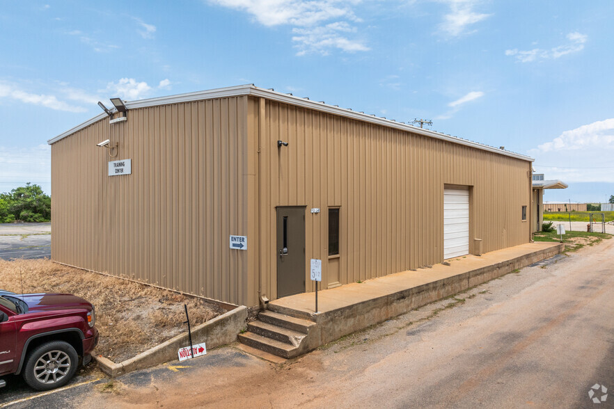 8600 S I-35 Service Rd, Oklahoma City, OK for sale - Building Photo - Image 2 of 5