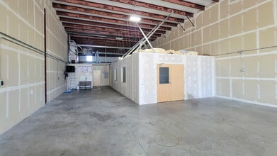 1471 W 1250 S, Orem, UT for lease Interior Photo- Image 1 of 10