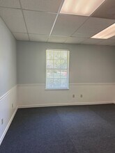 3840 Williamsburg Park Blvd, Jacksonville, FL for lease Interior Photo- Image 2 of 4