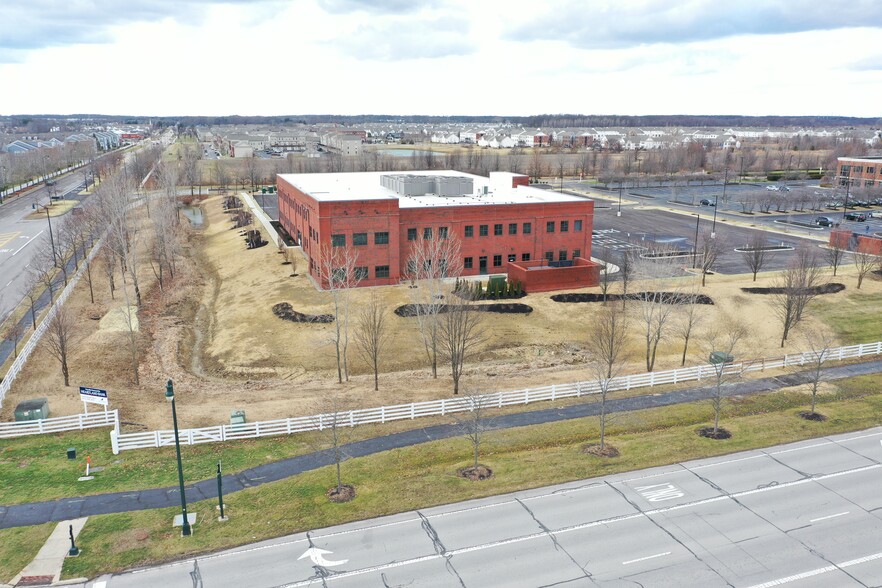 6455 W Campus Oval, New Albany, OH à vendre - Photo du bâtiment - Image 1 de 1