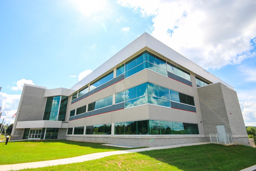 431 Science Park Rd, State College, PA for lease - Building Photo - Image 3 of 9